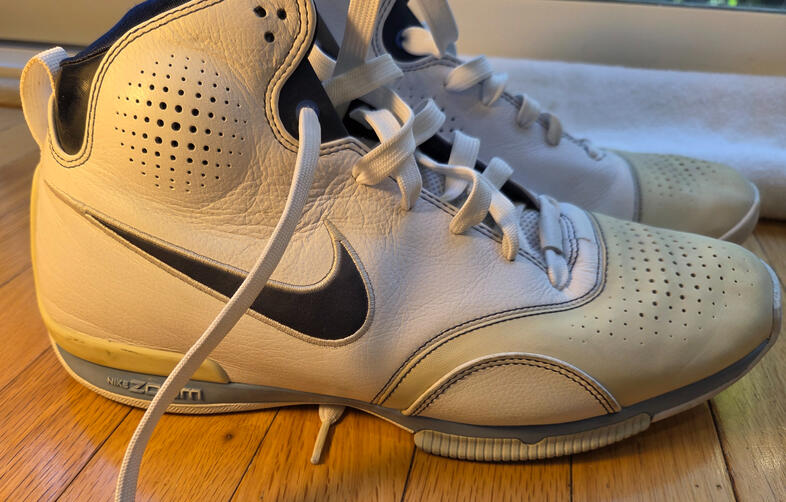 Nike Air Zoom BB Side Before Nike Air Zoom BB Side Before